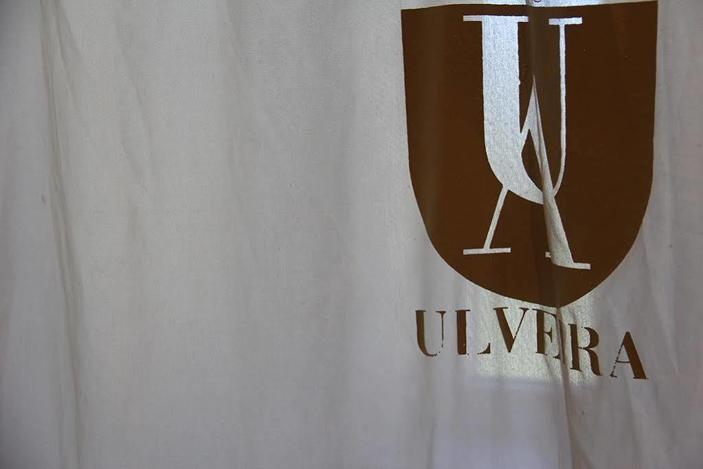 Hotel Ulveira オリヴェイラ・デ・フラデス エクステリア 写真